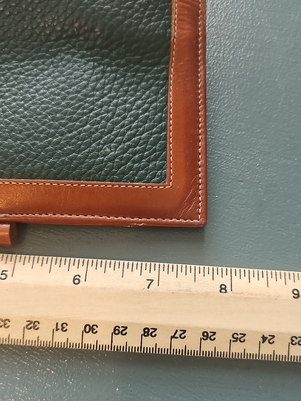 Dooney & Bourke Vintage All Weather Leather Crossbody Wallet Womens OS Green Tan - Picture 9 of 9